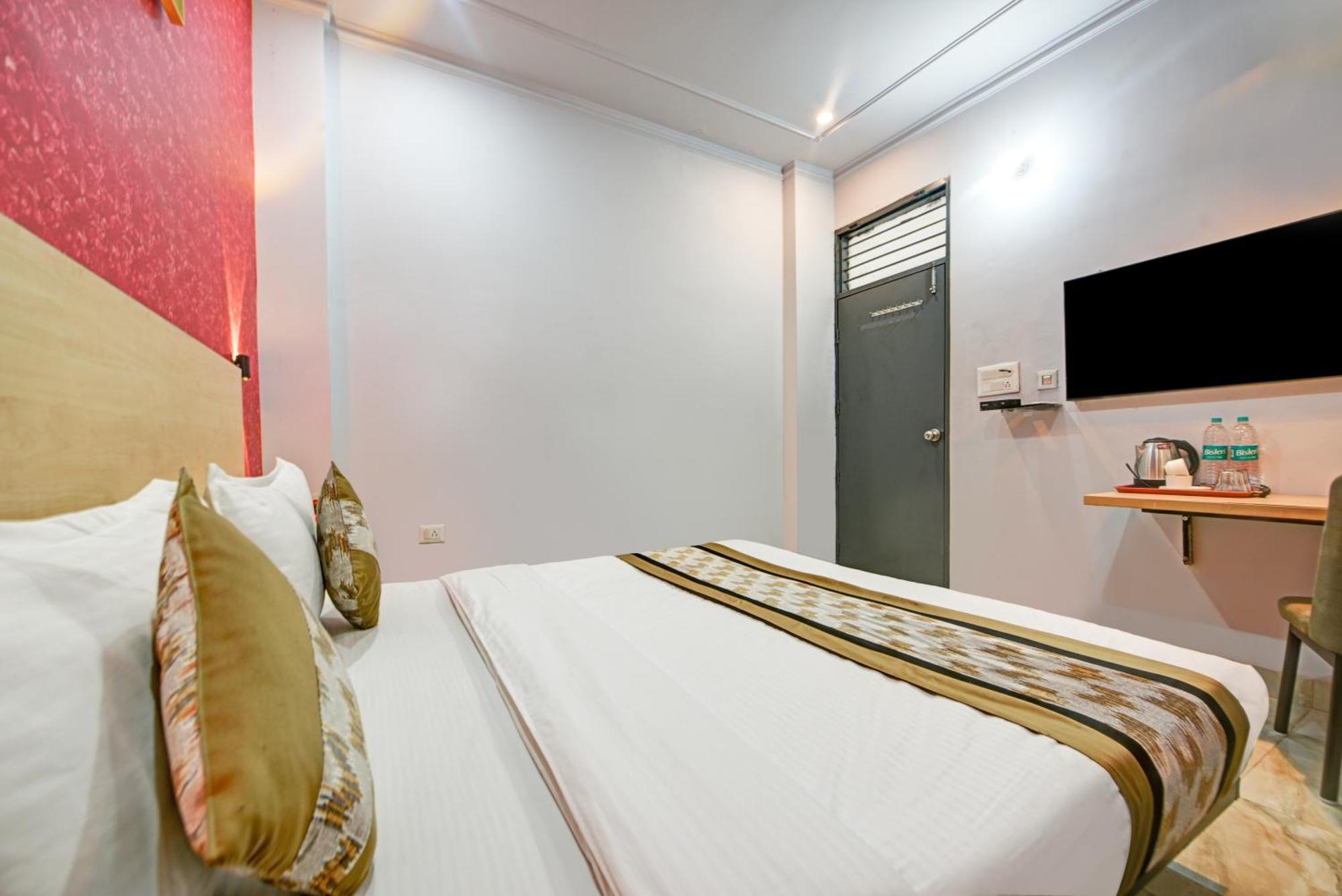 Royal Spark Inn1 - Medicity Gurugram, Near Medanta Hospital 古尔冈 客房 照片