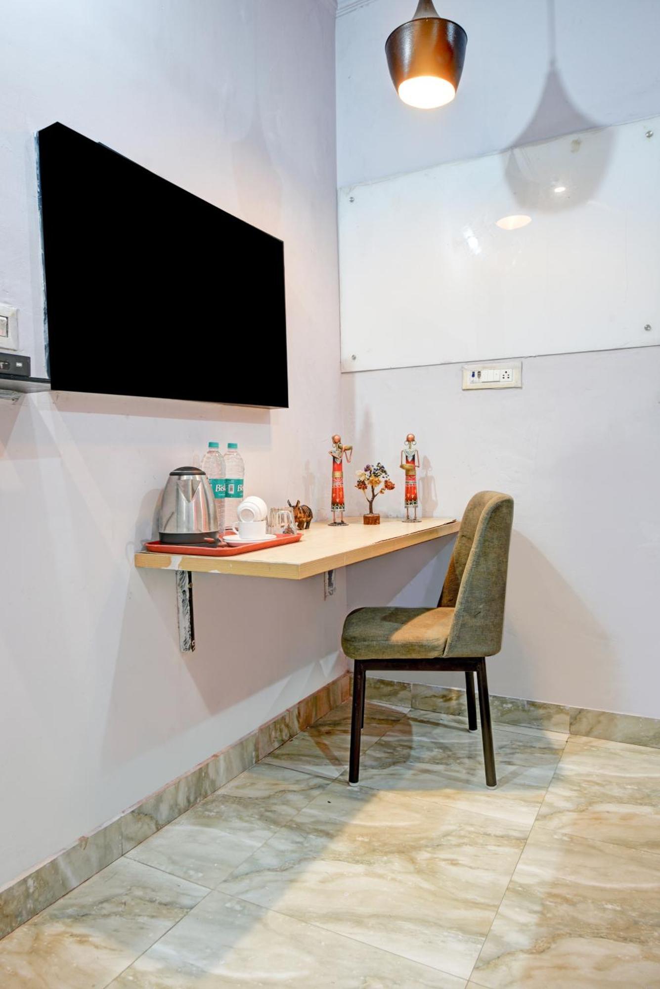 Royal Spark Inn1 - Medicity Gurugram, Near Medanta Hospital 古尔冈 外观 照片
