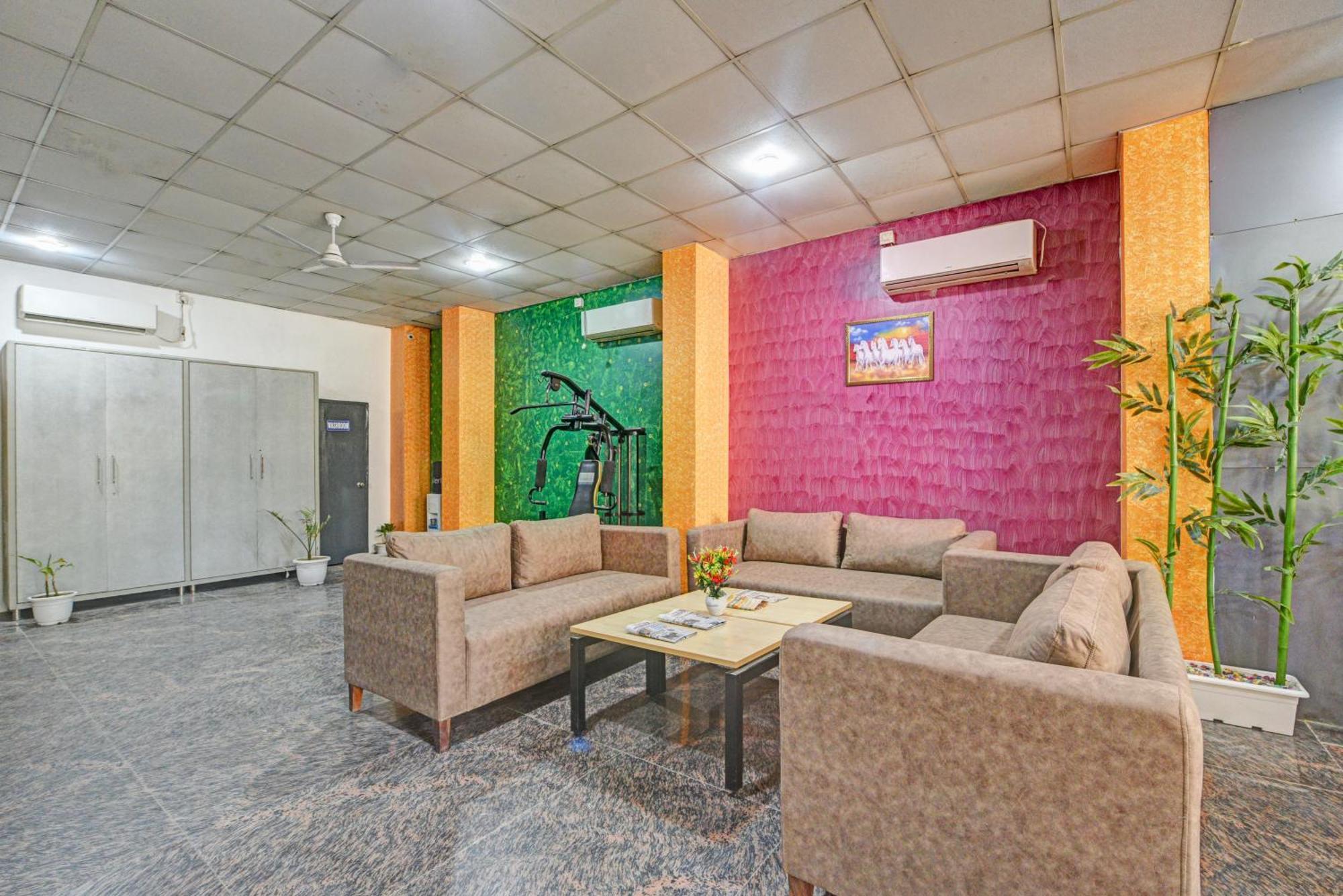 Royal Spark Inn1 - Medicity Gurugram, Near Medanta Hospital 古尔冈 外观 照片
