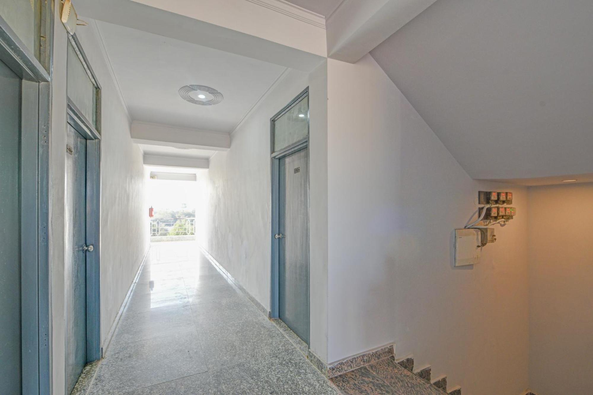 Royal Spark Inn1 - Medicity Gurugram, Near Medanta Hospital 古尔冈 外观 照片